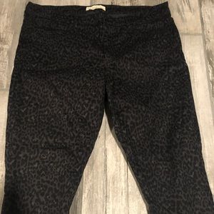 Gap cheetah print leggings